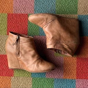 Uggs Tan Wedges